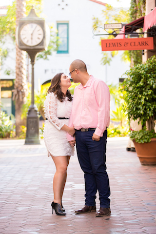 Santa-Barbara-La-Arcada-Engagement-Photos-2