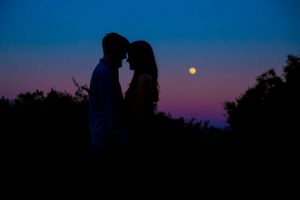 Silhouette engagement photos