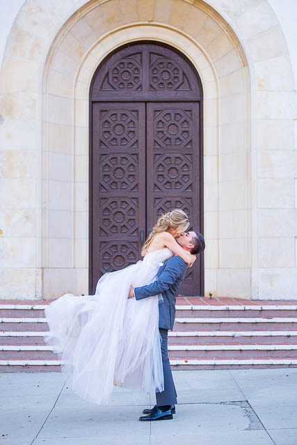 Bride and groom kissing at The Unitarian Society wedding.