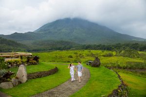 Engagement photos at La Fortuna, Costa Rica.