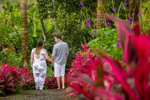 Romantic couples photos in nature in La Fortuna, Costa Rica.